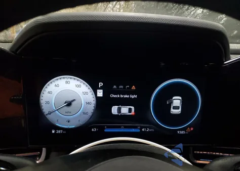 2025 Hyundai Elantra Sel z USA, uszkodzony, nr VIN KMHLS4DG5SU984422